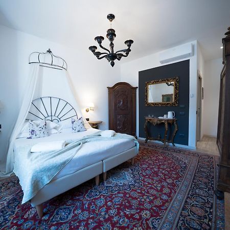B&B La Loggia Del Castello Τρέντο Εξωτερικό φωτογραφία